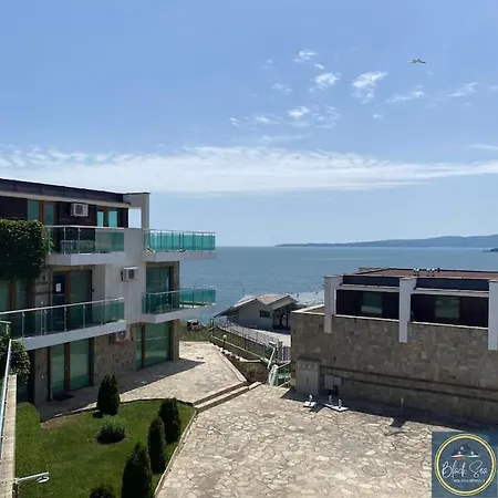 Apartment 3 Bed Suite, Panoramic Sea Views